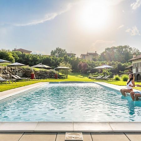 Resort Limax Acis La Morra Eksteriør billede