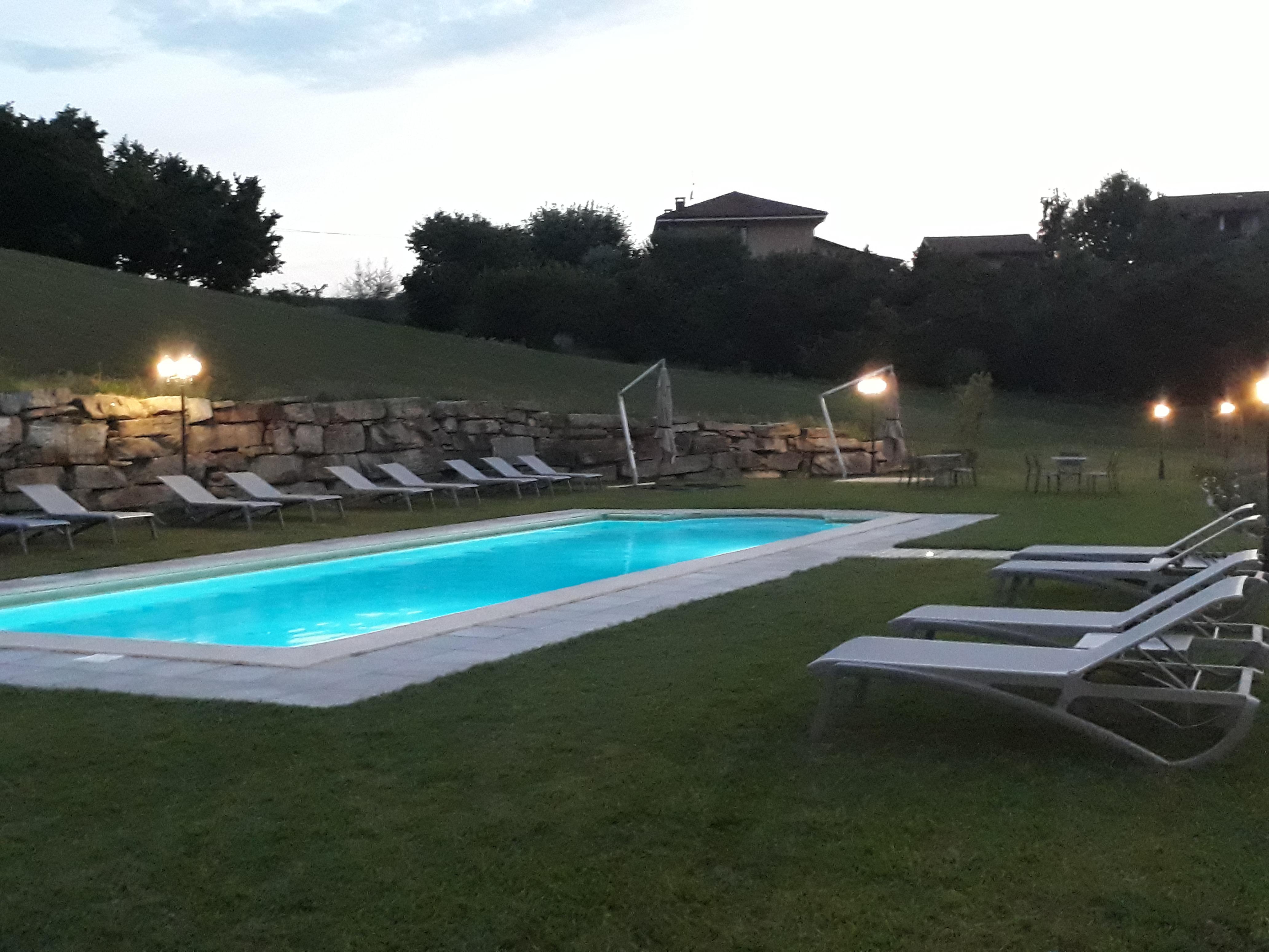 Resort Limax Acis La Morra Eksteriør billede