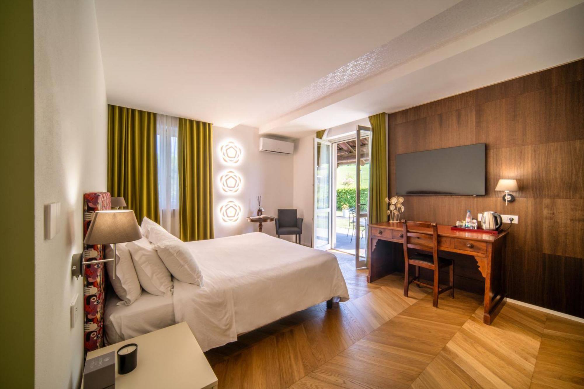 Resort Limax Acis La Morra Eksteriør billede
