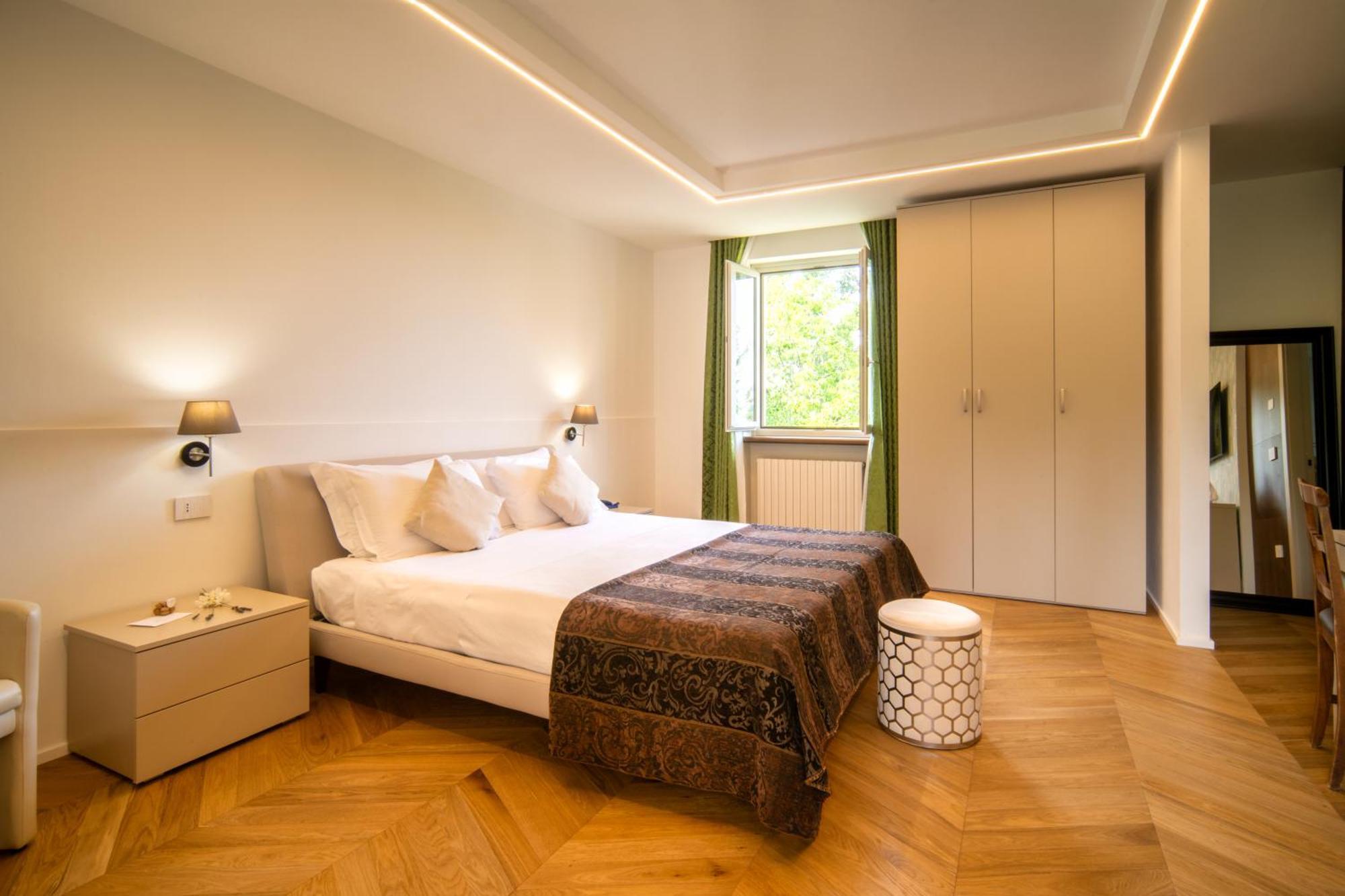 Resort Limax Acis La Morra Eksteriør billede